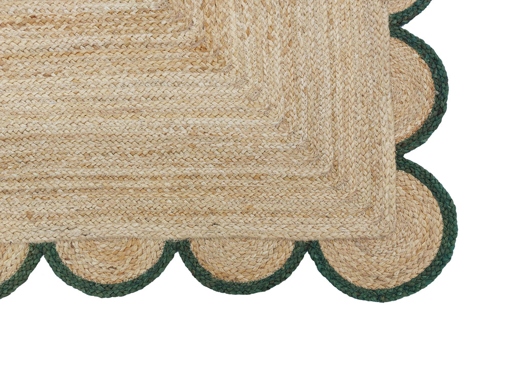 Natural Jute Scallop Rug with Green Edge