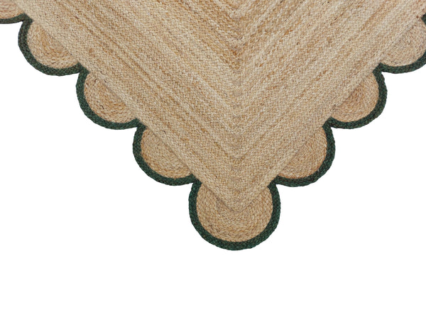 Natural Jute Scallop Rug with Green Edge