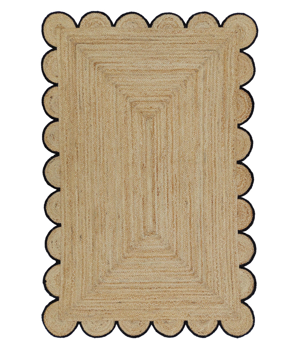 Natural Jute Scallop Rug with Black Edge