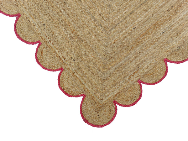 Natural Jute Scallop Rug with Pink Edge