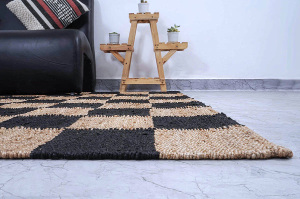 Checkered Jute Boho Area Rug, Black