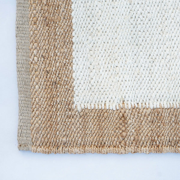 Handwoven Natural Jute Border Runner Rug- Boho Hemp Area Rug 2.5' x 6' ft