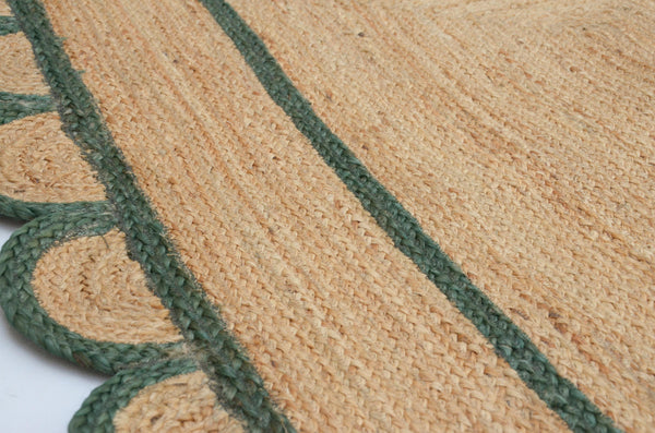 Natural Jute Scallop Rug with Green Trim