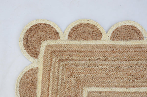 Natural Jute Scallop Rug with Off White Trim
