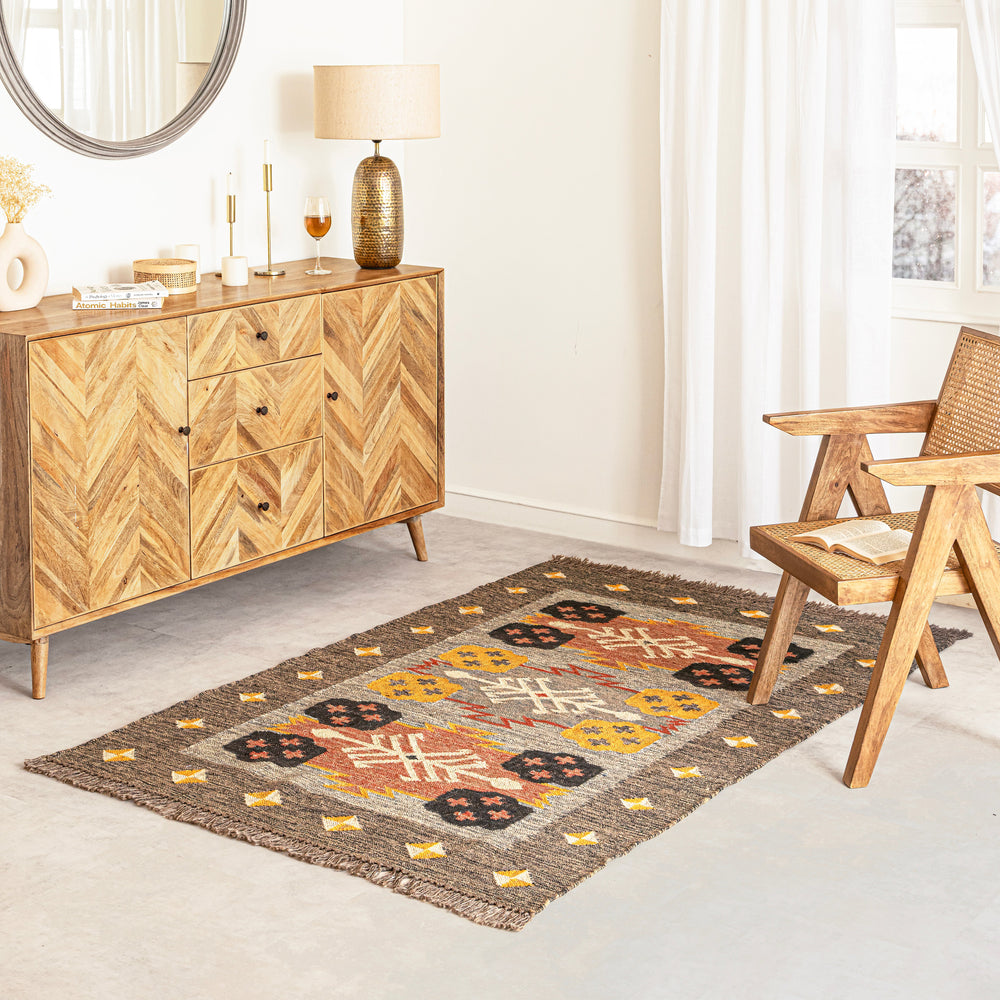 Wool Jute Kilim rug with geometric pattern on a white background
