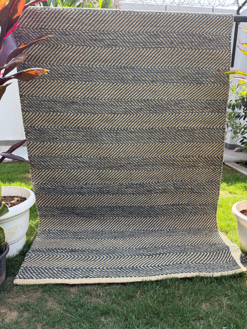 Chevron Handwoven Jute Rug, Modern Farmhouse Geometric Area Rug 4X6